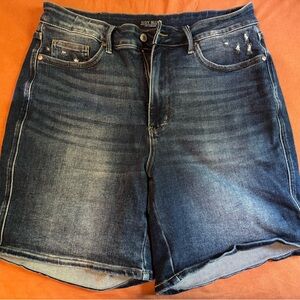 Judy Blue Denim Shorts 1XL